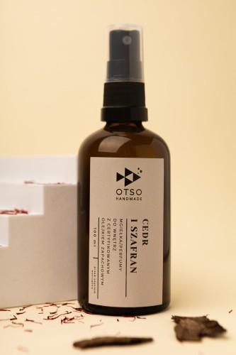 Odświeżacz powietrza Cedr i szafran - zapach do domu.jpg