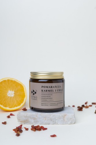 Świeca naturalna pomarańcza karmel chili.jpg